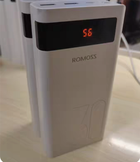 包邮罗马仕充电宝三万毫安 2.1a 个人闲置 顺丰包邮 9新... 包邮罗马仕充电宝三万毫安 2.1a 个人闲置 顺丰包邮 9新...