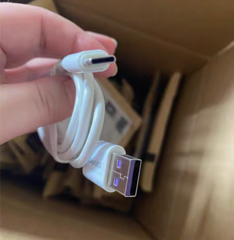 全新，罗马仕苹果数据线 ～正常发货 罗马仕...