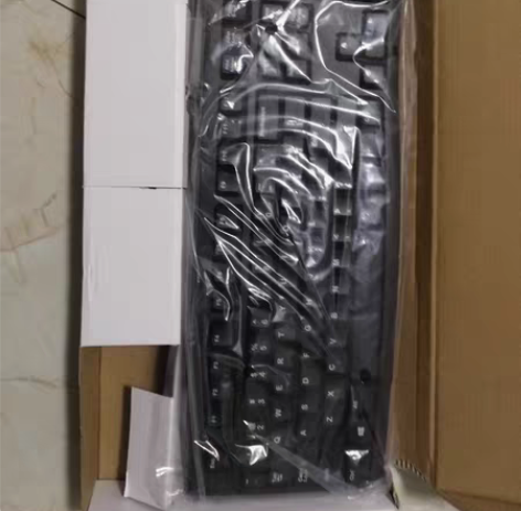 罗技全新键盘，家里多余，需要联系我 感兴趣...