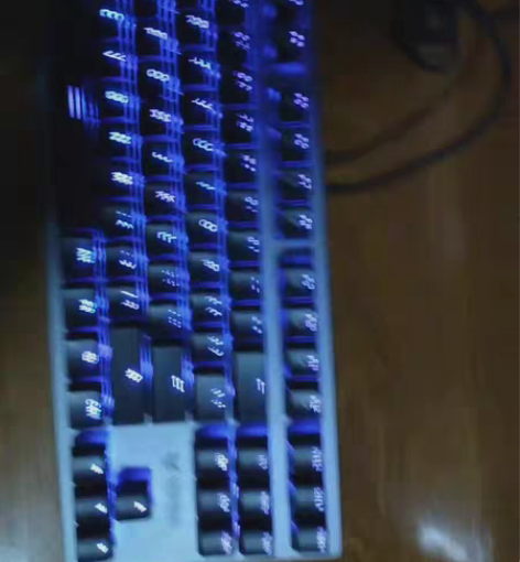 包邮雷柏 V500 RGB 黑轴 红轴灯光...