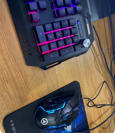 要搬家了 低价处理 银雕V2G5机...