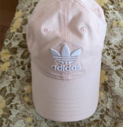 阿迪达斯国外代购回的帽子,正品保证,假一陪...