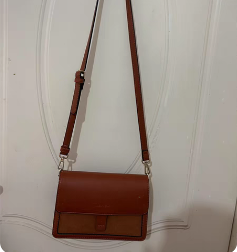 包邮稻草人 韩版百搭单肩包斜挎包 感兴趣的...