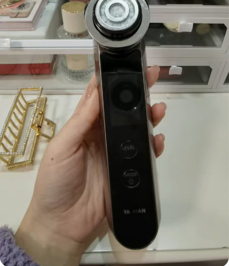 雅萌美容仪 10t 九成新 感兴趣的话点“...