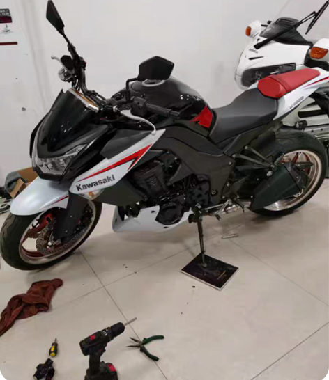 12年川崎Z1000，实表2700公里，全...