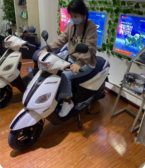 包邮购于2020.04月 4月底上牌，上下...