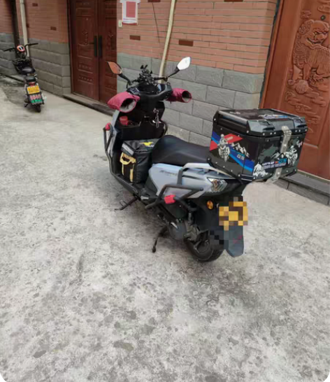 铃木uy摩托车跑外卖公里25000，现在这...