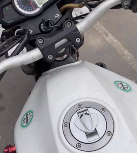 贝纳利黄龙300，17年底上牌，骑了一万公...