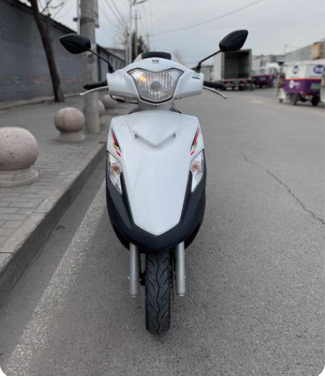 21年底铃木豪爵VF125，高配版带箱子护...