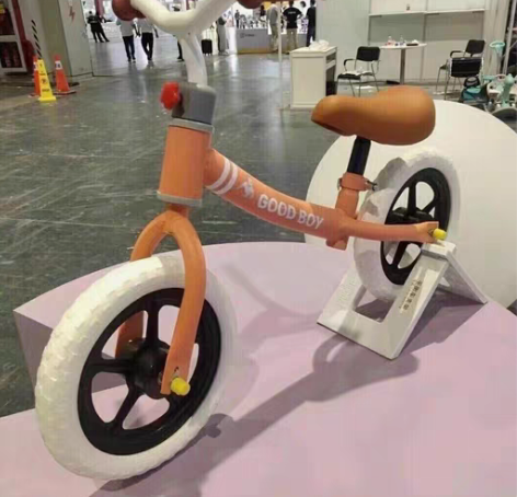 包邮母婴店倒闭，处理15个儿童平衡车溜溜车...