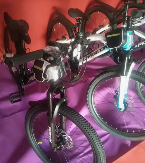 好车不等人，年底清仓优惠，想要的自己过来追...