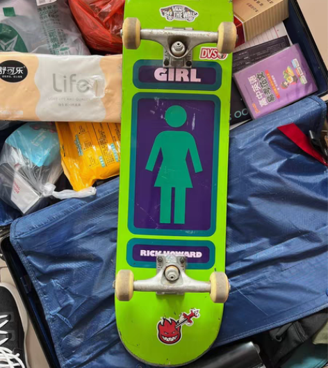闲置滑板，700入，girl板面，竞技级专...