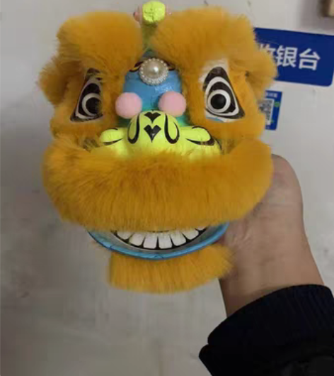 包邮迷你泡沫小狮子，车内摆件、送礼镇宅佳品...