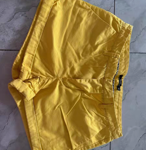 欢迎爽快人砸单，自然灯光下苹果原相机拍摄，...