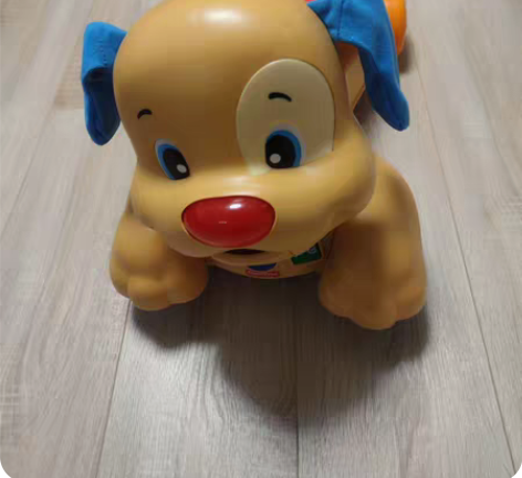 费雪的皮皮狗，可以当学步车，也可以做摇摇车...