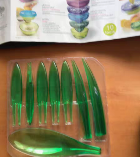 包邮多功能水果创意工具，水果切刀榨汁器，食...