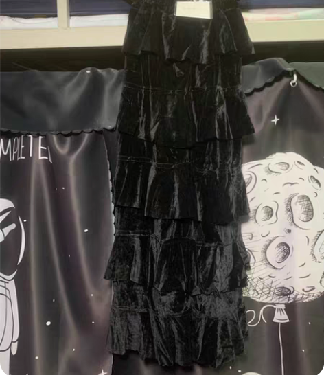 全新带吊牌 中长款松紧腰金丝绒层层蛋糕百褶...