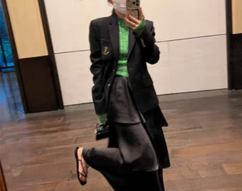 转卖WXLSTUDIO 飘逸线条 荷叶边缎...