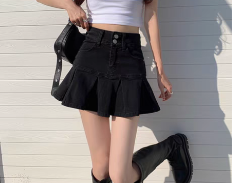 转卖黑色高腰牛仔短裙女夏新款设计感小众辣妹...