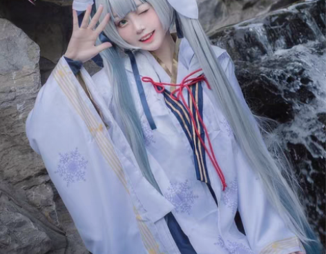 雪初音cosplay服 L码标价包邮出 只...