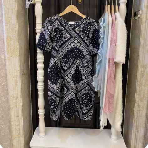 包邮2023年春秋新款上衣韩版港风女设计感...