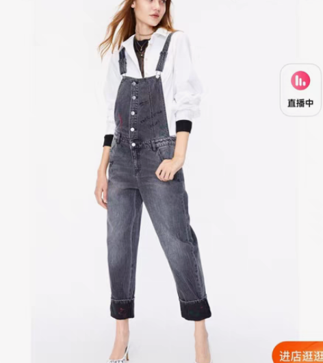 ONLY背带牛仔裤 感兴趣的话点“我想要”...