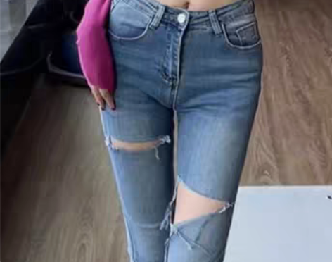 转卖网红同款修身显瘦双腿破洞牛仔铅笔裤女夏...