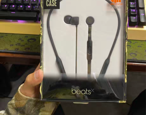 包邮BeatsX Undefeated不败...