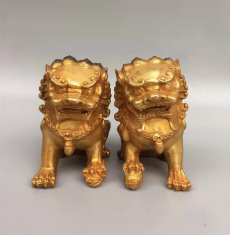 铜鎏金狮子滚绣球，工艺精美，包浆厚重，尺寸...