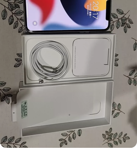 iPhone12蓝色在保到7月1号，电池健...