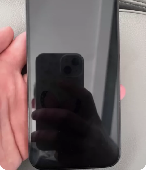 苹果12pro。绝绝对对的个人一手，当时在...