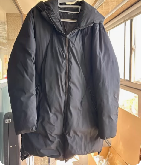 太平鸟羽绒服男士L175码 感兴趣的话点“...