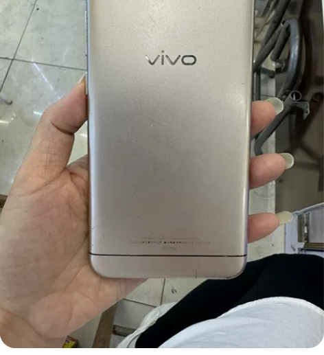 vivo y67a 屏爆了但功能正常 自看...