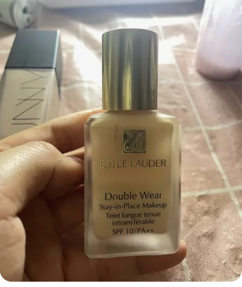 明向出DW粉底液色号2CO  余量1/2 ...