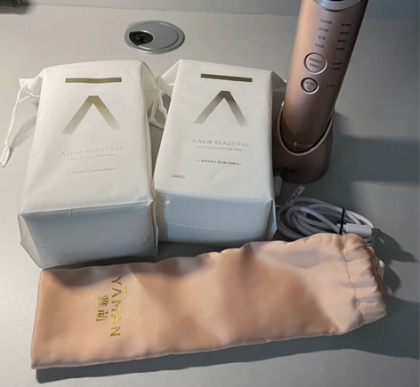 雅萌水光钻多功能家用美容仪 官网购入 没用...