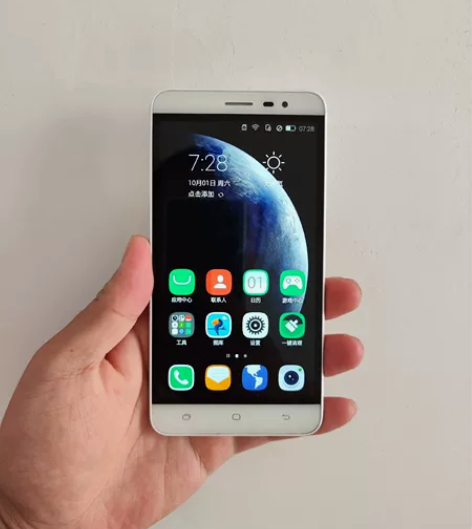 海信F20T，内存配置1G+8G小手机一个...