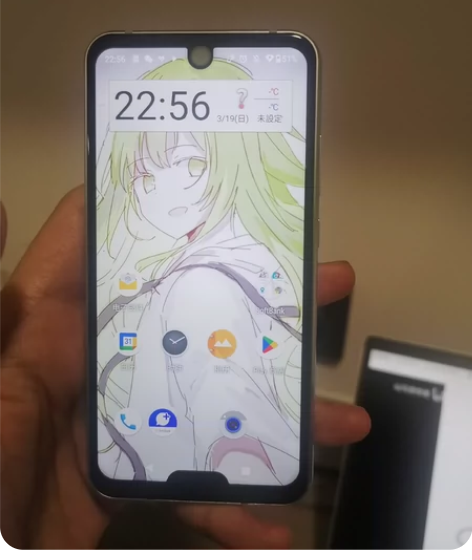 夏普r2c,8成新。 4+64gb,屏幕划...