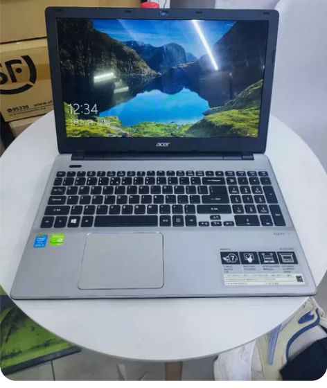 宏基笔记本 型号v3-572g 成色不错，...