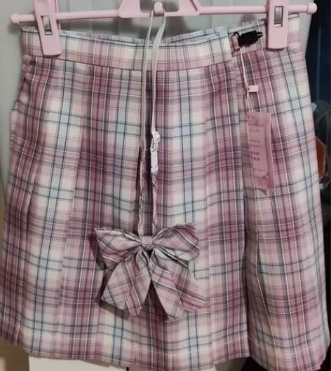 出氧气派对家jk格群 p1粉稚，p2忘了名...