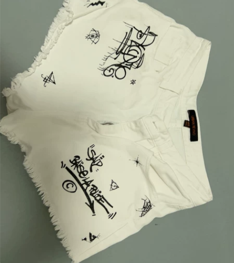 urban revivo白色夏季女士短裤，...