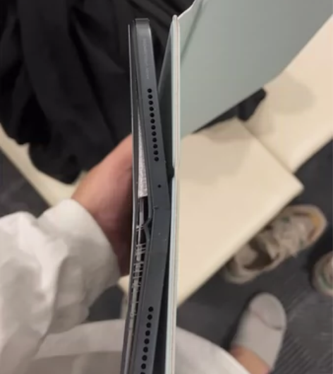 小米平板5战损版，8+256g，已经开不了...