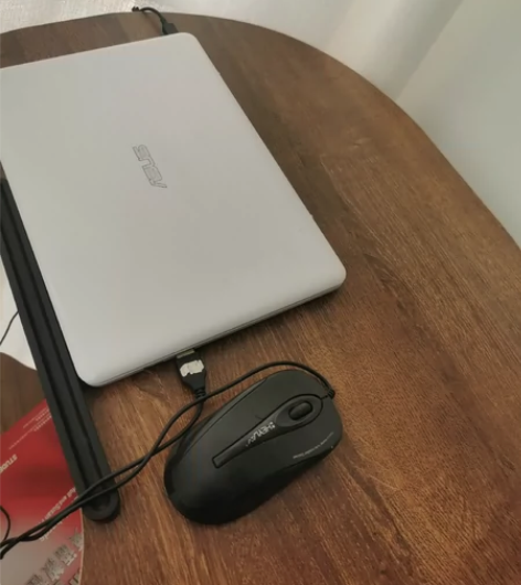 华硕高配轻薄笔记本,商用游戏方便携带低价转...