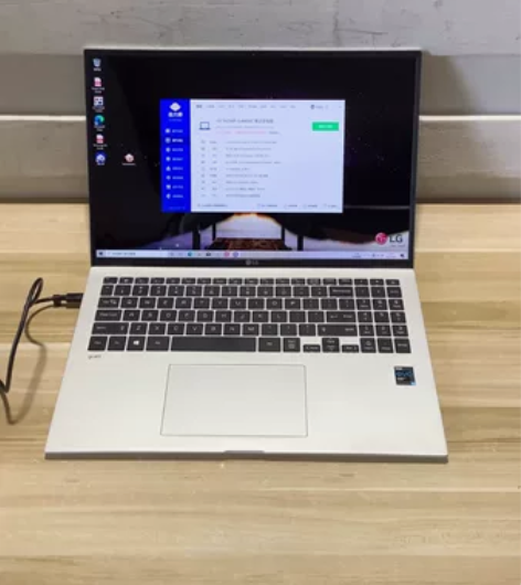 lg gram16 2021款 11代i5...