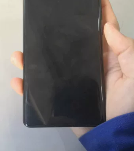 出一台99.9新的小米12s ultra ...