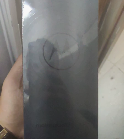 摩托罗拉moto edge X30  新骁...