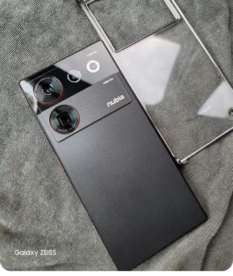 出努比亚99新z50u，夜海黑，没得一点磕...