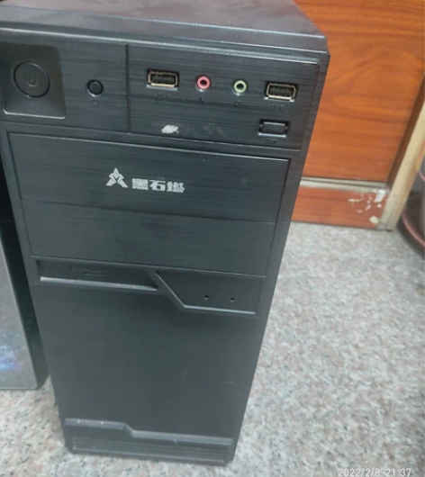 办公学习电脑,最低450一套。 感兴趣的话...