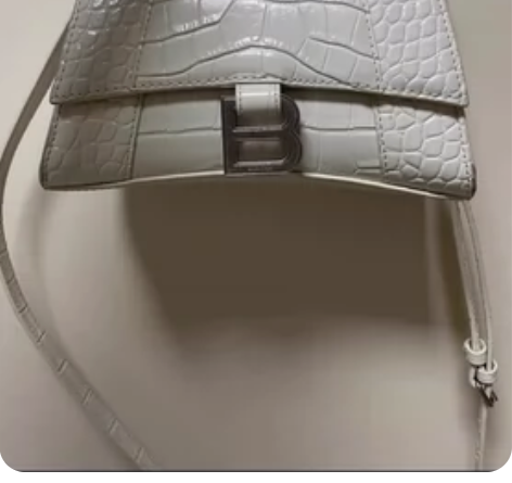 巴黎世家沙漏包小号 质量比较好  白色好搭...