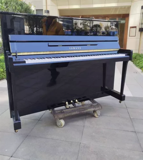 钢琴工作室不做了3900元处理几台雅马哈钢...