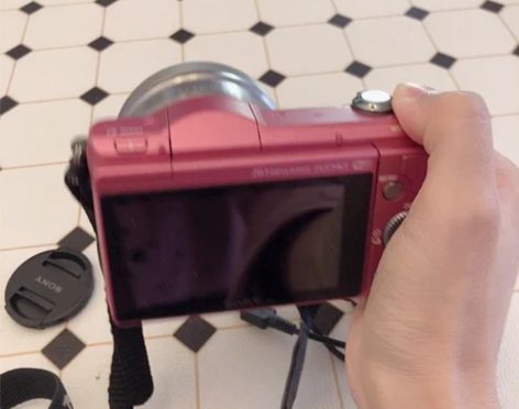 索尼a5000微单相机，粉色。支持wifi...